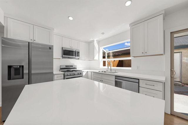 9250 Sunland Blvd 34, Sun Valley, CA 91352