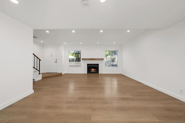 9250 Sunland Blvd 34, Sun Valley, CA 91352