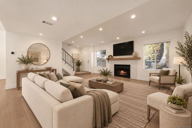 9250 Sunland Blvd 34, Sun Valley, CA 91352