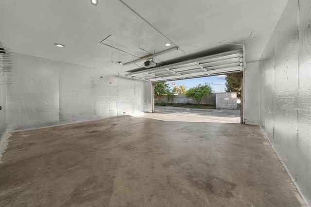9250 Sunland Blvd 34, Sun Valley, CA 91352