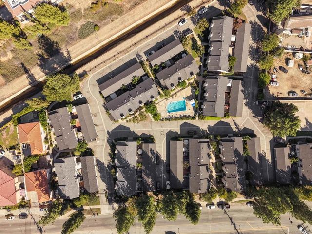 9250 Sunland Blvd 34, Sun Valley, CA 91352