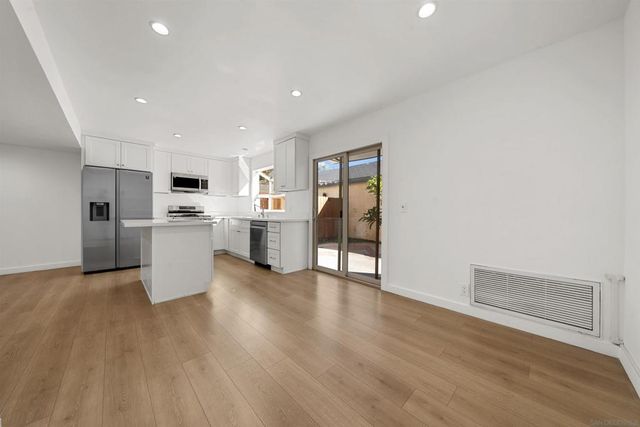 9250 Sunland Blvd 34, Sun Valley, CA 91352