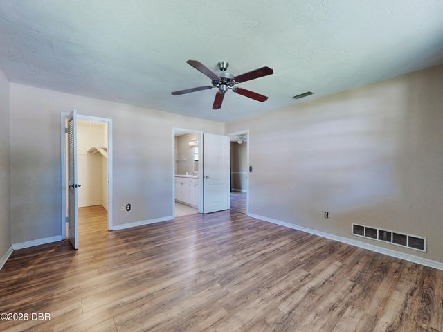 702 Ichabod Court, Port Orange, FL 32127