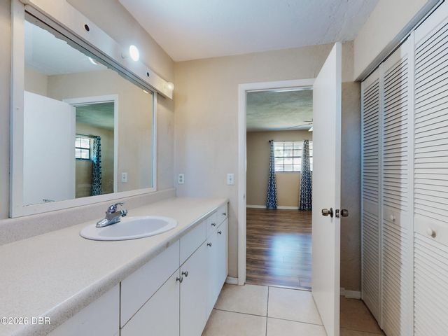 702 Ichabod Court, Port Orange, FL 32127