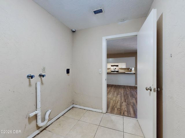 702 Ichabod Court, Port Orange, FL 32127