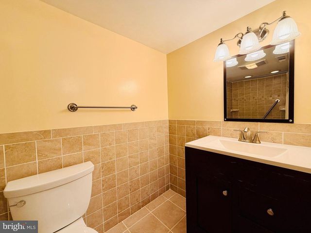 907 HERON DR, Silver Spring, MD 20901