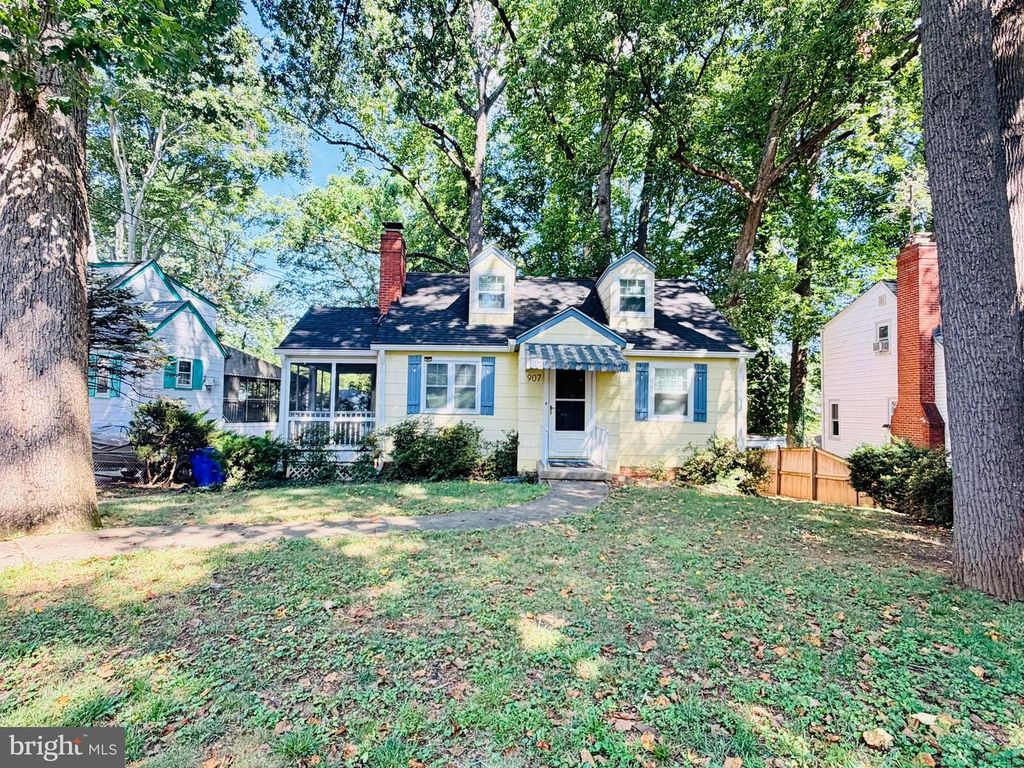 907 HERON DR, Silver Spring, MD 20901