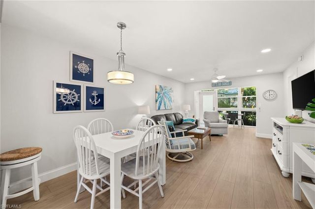 1021 3rd ST S 108, Naples, FL 34102