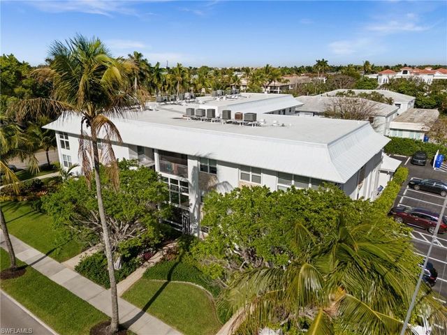 1021 3rd ST S 108, Naples, FL 34102