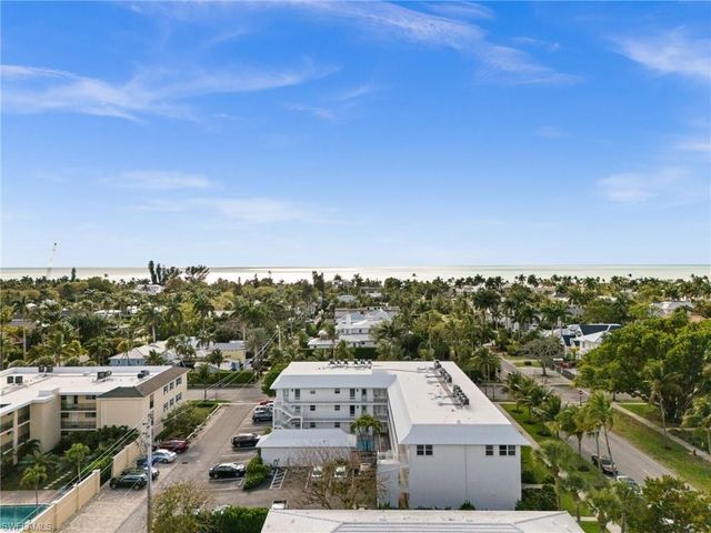 1021 3rd ST S 108, Naples, FL 34102