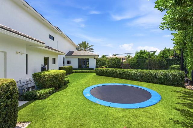 9105 Pintura Way, Boca Raton, FL 33496