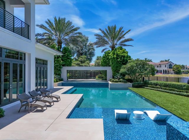 9105 Pintura Way, Boca Raton, FL 33496