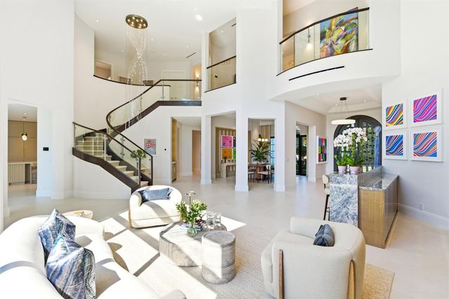 9105 Pintura Way, Boca Raton, FL 33496