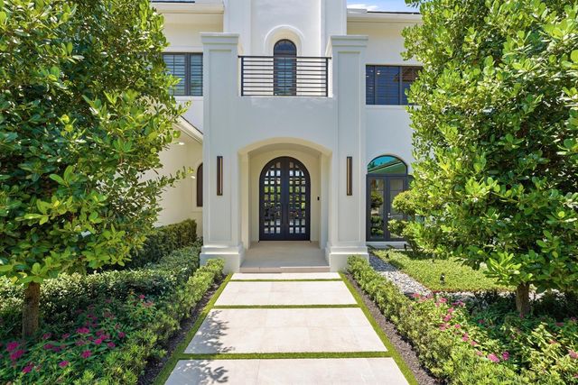 9105 Pintura Way, Boca Raton, FL 33496