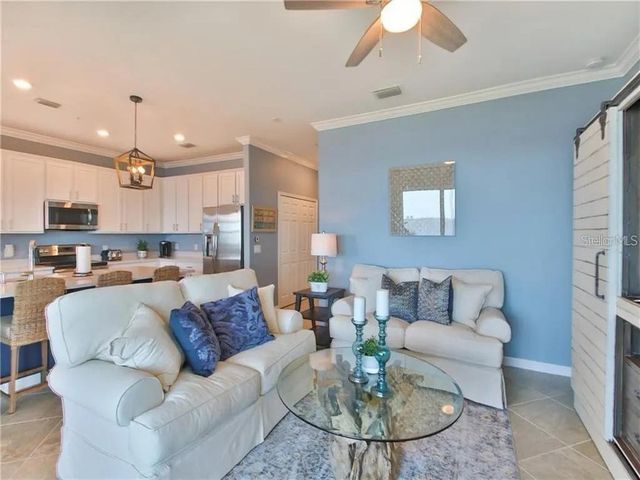 850 TIDEWATER SHORES LOOP 402, Bradenton, FL 34208