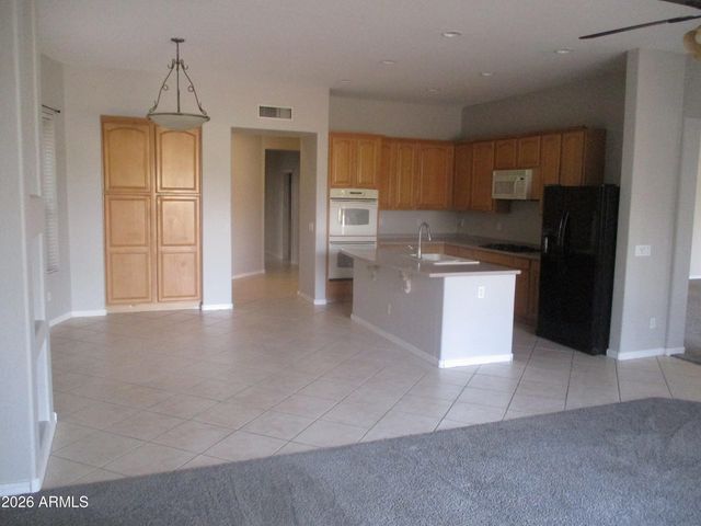 2926 W EASTMAN Drive, Anthem, AZ 85086