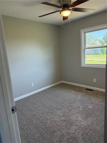 1515 Alleghany Street, Burlington, KS 66839