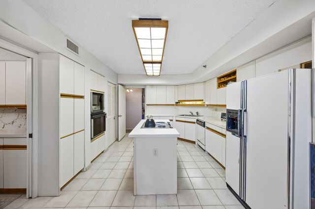 7209 Promenade Drive 101, Boca Raton, FL 33433