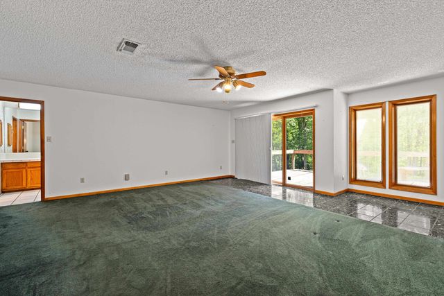 1626 MEADOWS LN., Longview, TX 75603