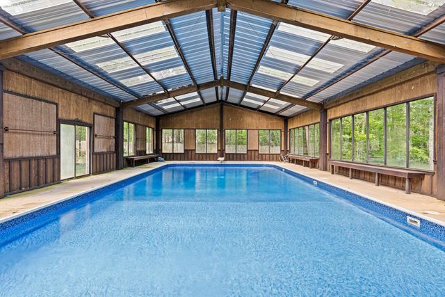 1626 MEADOWS LN., Longview, TX 75603