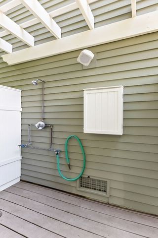 50 Hope St, Mansfield, MA 02048
