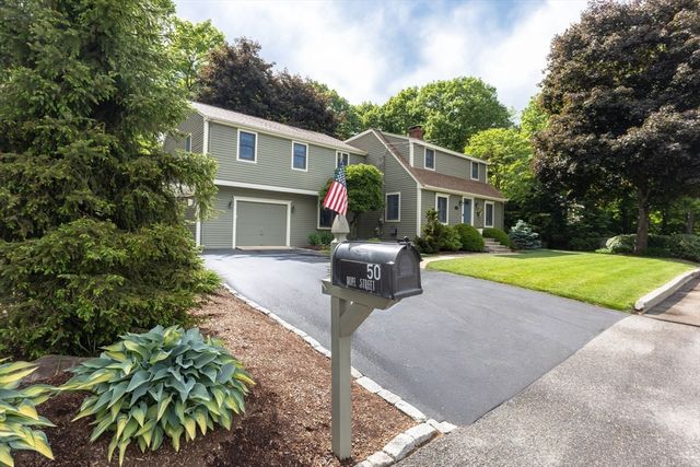 50 Hope St, Mansfield, MA 02048