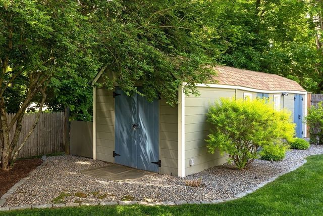 50 Hope St, Mansfield, MA 02048