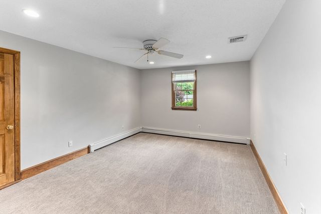 50 Hope St, Mansfield, MA 02048