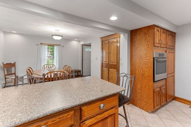 50 Hope St, Mansfield, MA 02048