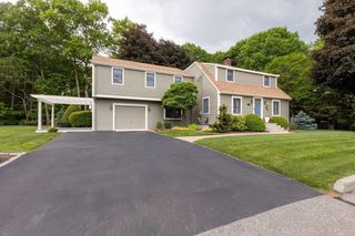 50 Hope St, Mansfield, MA 02048