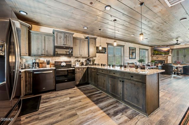 3140 Cherokee Valley Drive, Sevierville, TN 37862