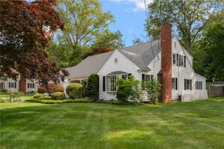 24 Kirkbrae Drive, Lincoln, RI 02865