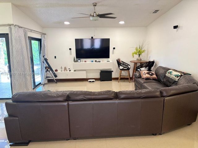 13650 SW 283rd Ter 0, Homestead, FL 33033