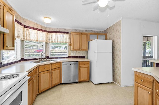 13713 Sarah Circle Drive, Willis, TX 77378