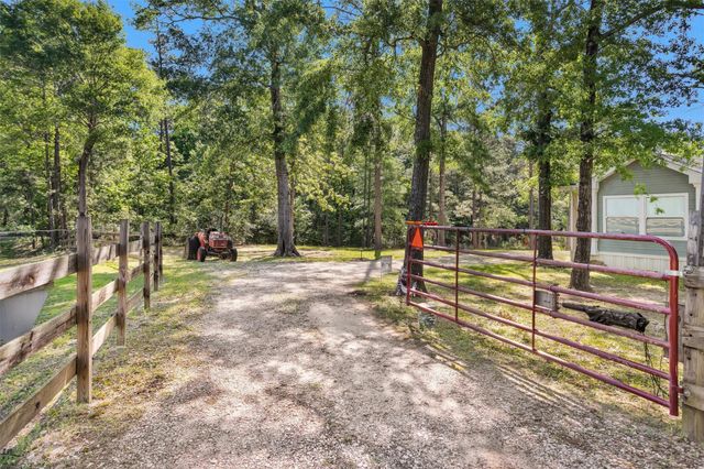 13713 Sarah Circle Drive, Willis, TX 77378