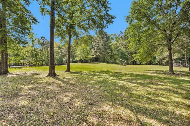 13713 Sarah Circle Drive, Willis, TX 77378