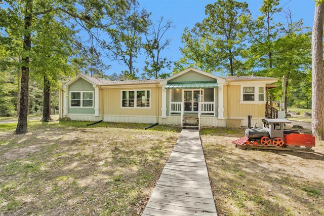 13713 Sarah Circle Drive, Willis, TX 77378