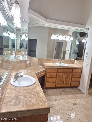 61 Hickory Street, Pahrump, NV 89048