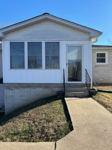 1112 Earls St, Gallatin, TN 37066