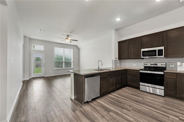10639 Natural Pond Road, Bryan, TX 77845