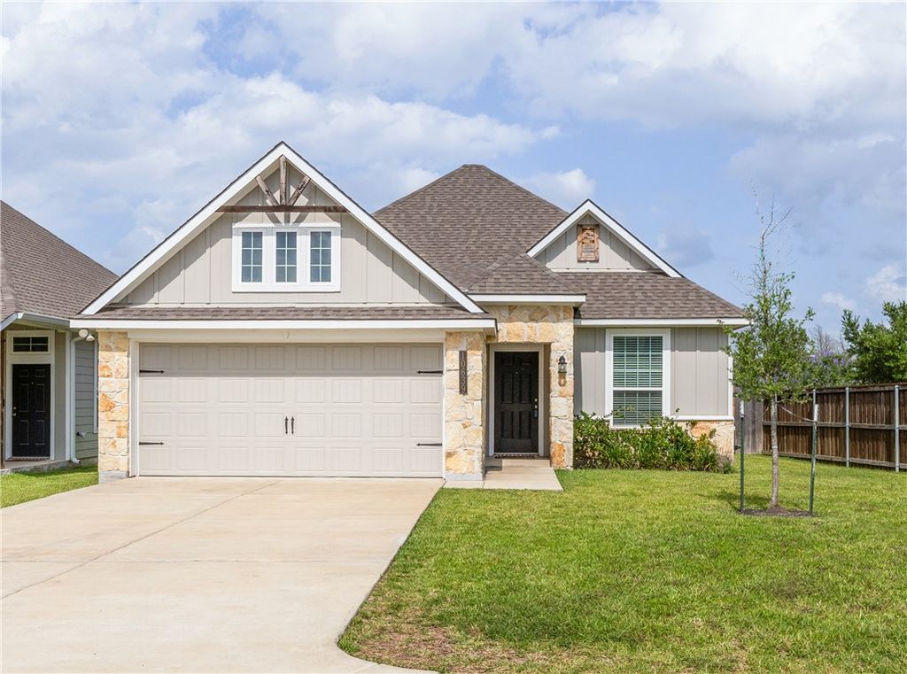 10639 Natural Pond Road, Bryan, TX 77845
