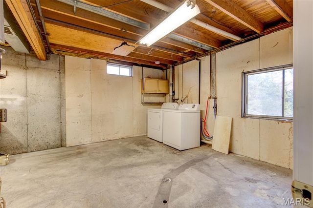 527 Strohbeck Lane, Bethalto, IL 62010