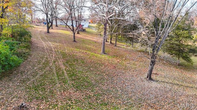 527 Strohbeck Lane, Bethalto, IL 62010