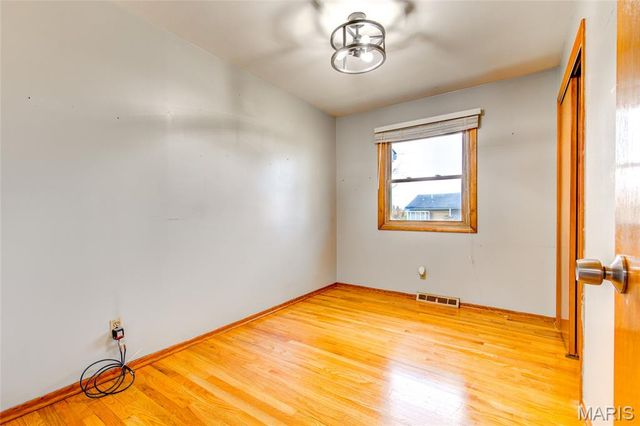 527 Strohbeck Lane, Bethalto, IL 62010