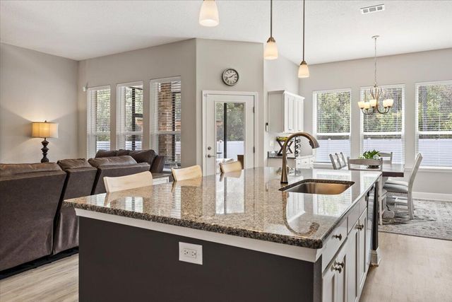 2487 Jeffers Court, Navarre, FL 32566