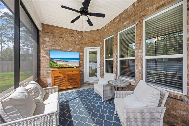 2487 Jeffers Court, Navarre, FL 32566