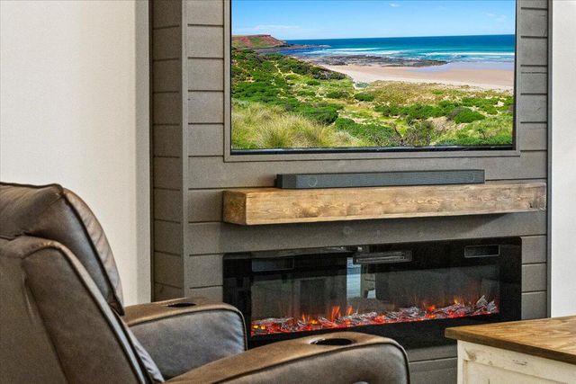 2487 Jeffers Court, Navarre, FL 32566