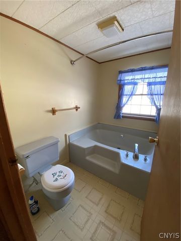 14582 Lake Street, Sterling, NY 13156