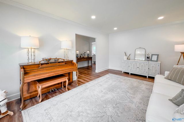 2304 Pennylane, Decatur, AL 35601