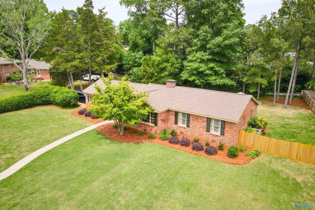 2304 Pennylane, Decatur, AL 35601